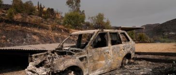 Incendii devastatoare în Spania, soldate cu 12 morţi şi 23 de dispăruţi, mulţi dintre ei cetăţeni străini. Victimele au pierit în maşini, pe măsură ce drumurile s-au transformat în capcane ale morţii – VIDEO