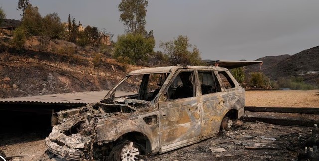 Incendii devastatoare în Spania, soldate cu 12 morţi şi 23 de dispăruţi, mulţi dintre ei cetăţeni străini. Victimele au pierit în maşini, pe măsură ce drumurile s-au transformat în capcane ale morţii – VIDEO