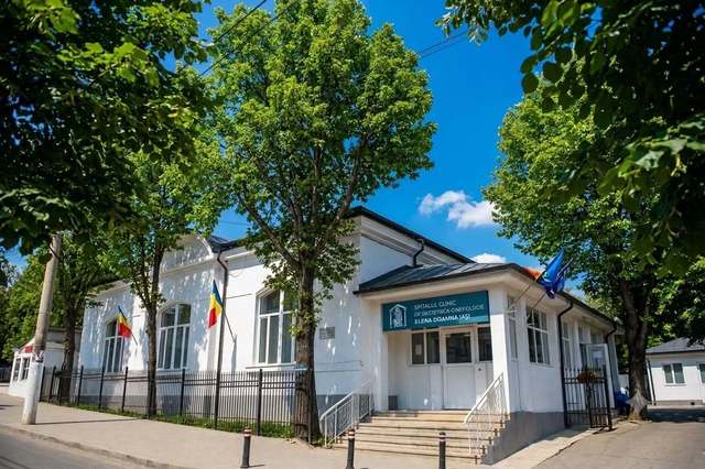 Premieră la o maternitate din Iaşi: O femeie de 55 de ani a născut prin cezariană, la termen, un copil sănătos