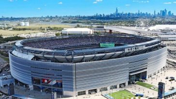 Prezenţa lui Trump a dus la formarea de cozi lungi pentru finala Cupei Mondiale. Fanii, nevoiţi să aştepte până la două ore pentru a intra pe stadion