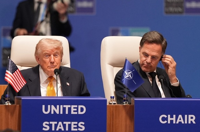 Liderii NATO participă la principala reuniune a summitului NATO, la Ankara, timp de trei ore, cu uşile închise