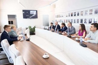 Alexandru Nazare, discuţii cu reprezentanţii Moody’s: Datele rămân cel mai puternic argument, iar acestea confirmă că ajustarea fiscală produce rezultate şi că România îşi respectă angajamentele. Acest parcurs trebuie însă continuat cu aceeaşi consecvenţă