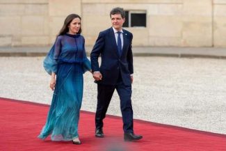 Preşedintele Nicuşor Dan postează imagini de la sosirea, împreună cu partenera sa, la recepţia de la Palatul Elysee: O oportunitate de a consolida dialogul şi cooperarea dintre România şi Franţa