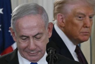 Iranul caută să-l asasineze pe Trump, transmite Israelul SUA, un nou plan descoperit deja în parte de spionajul american, dezvăluie CNN. Netanyahu încearcă de fapt să-l convingă pe Trump să reia războiul, potrivit unor surse americane