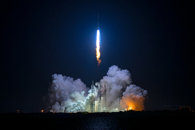 Blue Origin schimbă designul rampei de lansare după explozia rachetei New Glenn şi vrea să reia zborurile până la sfârşitul anului