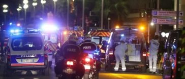 Fratele autorului atacului de la Nisa de la 14 iulie 2016, arestat în apropiere de Promenade des Anglais, locul atentatului