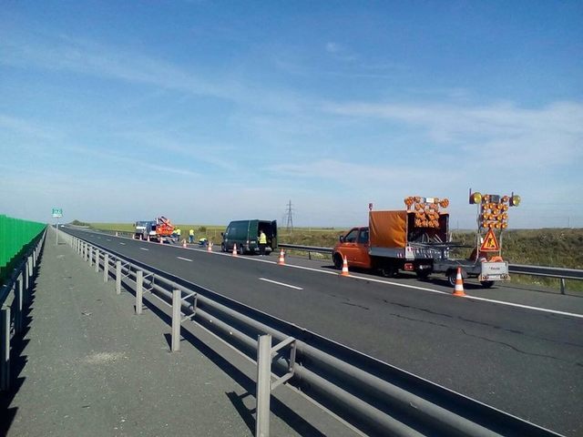 Circulaţie închisă pe ambele sensuri, succesiv, pe Autostrada A1 Sibiu – Deva, între kilometrii 335 – 353, pentru realizarea unor lucrări