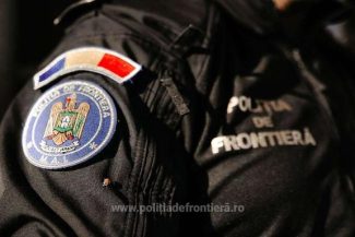 Poliţia de Frontieră aminteşte că minorii care călătoresc în străinătate neînsoţiţi de ambii părinţi au nevoie de documente suplimentare. Ce declaraţii sunt necesare şi în ce condiţii