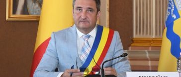 Primarul din Arad anunţă că a obţinut finanţarea necesară pentru îngrijirea celor 38 de persoane relocate din azilele ilegale din judeţul Bihor şi cere modificarea cadrului legislativ