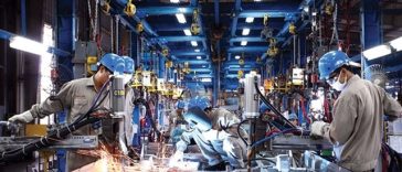 INS: Comenzile noi din industria prelucrătoare au crescut, în termeni nominali cu 8,2%, în mai, faţă de aprilie, dar s-au redus cu 5,6%, comparativ cu anul trecut. Industria bunurilor de uz curent, cea mai mare scădere