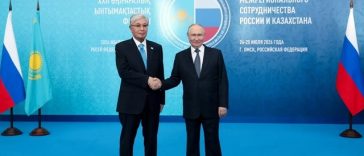 ”Toate astea trebuie să se oprească”, îi spune preşedintele kazah Qasym-Jomart Toqaev, la Omsk, la un summit al cooperării ruso-kazahe, lui Vladimir Putin. El cere o ”îngheţare” a conflictului şi spune că originile războiului sunt ”greu de înţeles”