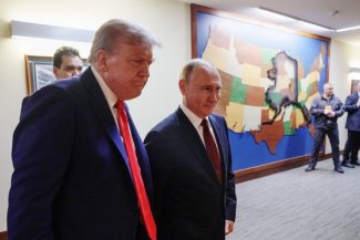 După ce s-a întâlnit cu Zelenski la Ankara, Trump spune că va discuta miercuri la telefon şi cu Putin