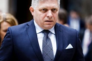 Spania primeşte sprijin de unde nimeni nu s-ar fi aşteptat. Premierul slovac Robert Fico se opune suspendării sale din Schengen şi oferă ajutor pentru controalele la frontieră