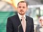 Rogobete, replică pentru Vlad Voiculescu, după ce acesta „s-a plâns la presă” că nu mai poate deschide televizorul că îl vede pe el cum se plânge pentru personalul medical: „Păi da! Ce ai vrea, să plâng de mila ta?”