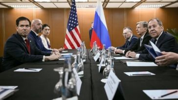 Lavrov îl avertizează pe Rubio, la Manila, în marja ASEAN, împotriva livrărilor de armament Ucrainei. Americanul spune că a avut ”o conversaţie sinceră” cu rusul, fără să dezvăluie despre ce anume. Trei morţi în estul Ucrainei, patru în Rusia şi Crimeea