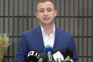 Alfred Simonis, după ce viceprimarul Paula Romocean a pierdut procesul cu ANI: Textul de lege în baza căruia a fost constatată incompatibilitatea nu a fost introdus de PSD, ci prin OUG, semnată în noiembrie 2016 de Vlad Voiculescu, ministru al Sănătăţii