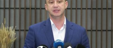 Alfred Simonis, după ce viceprimarul Paula Romocean a pierdut procesul cu ANI: Textul de lege în baza căruia a fost constatată incompatibilitatea nu a fost introdus de PSD, ci prin OUG, semnată în noiembrie 2016 de Vlad Voiculescu, ministru al Sănătăţii