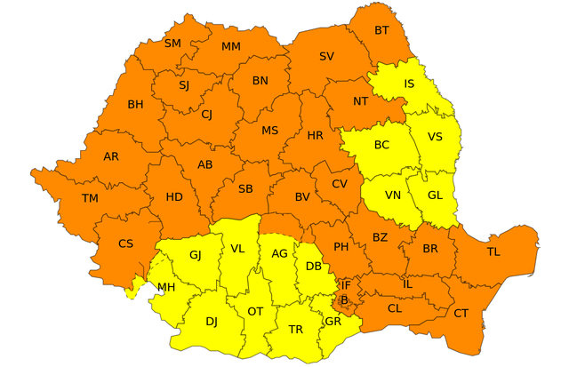 Caniculă joi în cea mai mare parte a Moldovei şi a Transilvaniei, averse torenţiale, vijelii puternice şi grindină, în Banat, Crişana, Maramureş, Transilvania, nord-vestul Moldovei, Dobrogea, nordul, centrul şi estul Munteniei până vineri la 3.00 – HARTA