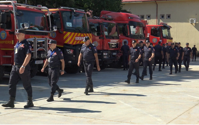 Pompierii români se vor afla în Grecia, între 1 august şi 15 septembrie, în sprijinul autorităţilor elene, pentru stingerea incendiilor din Grecia, pe fondul temperaturilor foarte ridicate/ Primul contingent de 40 de pompieri a plecat joi – VIDEO
