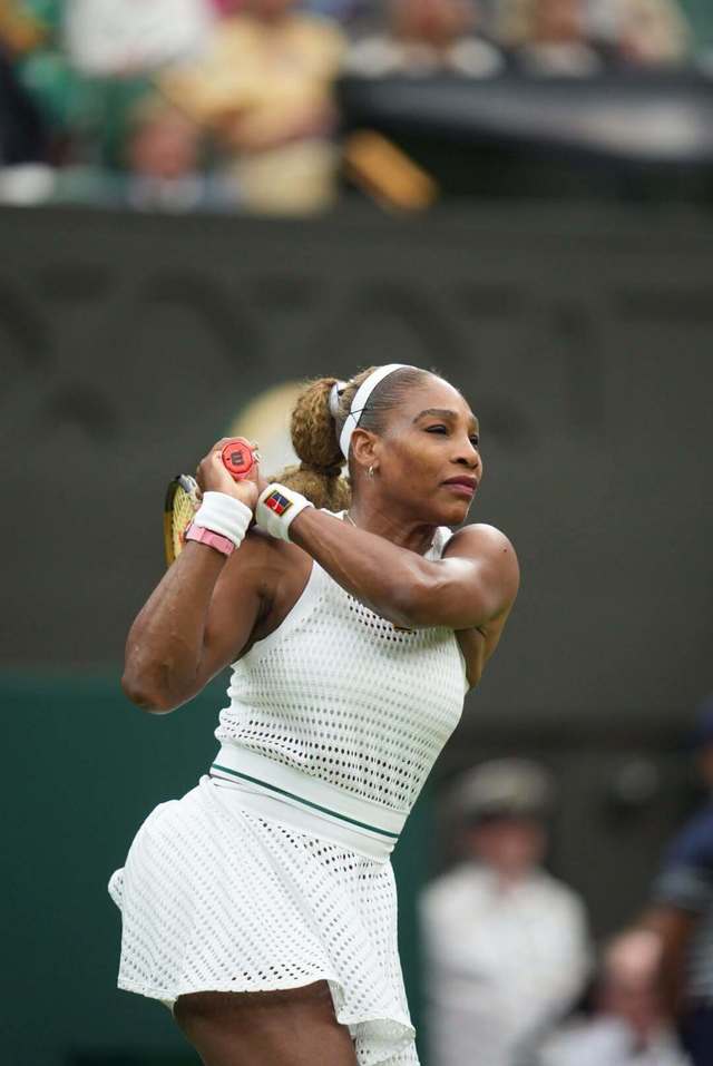 La revenirea pe teren după 4 ani, Serena Williams a fost eliminată în primul tur la Wimbledon