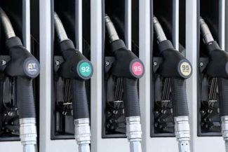 Preţul benzinei explodează în Sevastopol: creştere de 30% într-o săptămână, pe fondul crizei de carburanţi din Crimeea