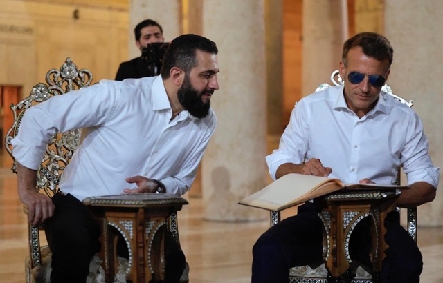 Două explozii la Damasc, unde Macron se află în prima vizită a unui lider din Occident după preluarea puterii de către islamişti