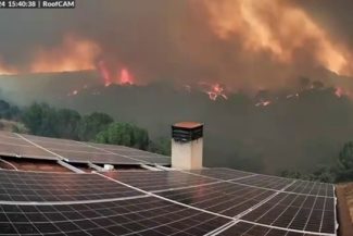 Un incendiu scapă de sub control în estul Spaniei, în apropiere de Valencia. ”Incendiul ne depăşeşte capacităţile de stingere”. 15.000 de persoane evacuate