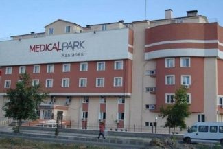 Autorităţile din Turcia au sancţionat aproximativ o sută de medici pentru că au făcut operaţii de cezariană