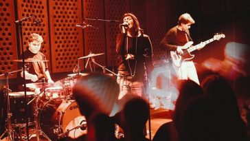 Stray Lights Festival – Muzică alternativă, post-punk, experimental şi noise, între 31 iulie şi 2 august, la Control Club din Bucureşti