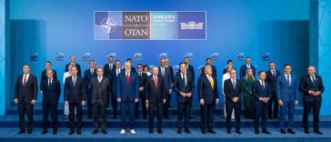 NATO a trecut cu bine la Ankara peste o nouă „furtună” provocată de Trump, dar se pregăteşte pentru altele. Europenii aşteaptă în incertitudine revizuirea prezenţei trupelor americane