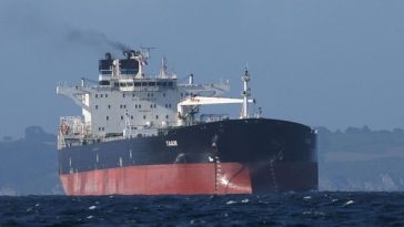 Nava Tagor, un petrolier din flota fantomă rusă reţinut de Franţa, a primit permisiunea să ridice ancora contra unei amenzi de un milion de euro