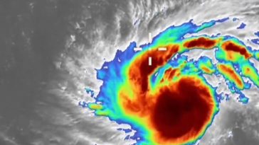 Un posibil super-taifun ameninţă teritoriile americane din Pacific, aflate încă în proces de refacere după furtuna anterioară