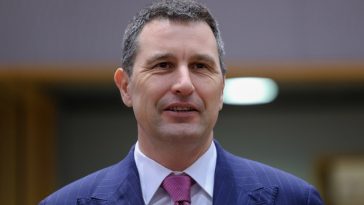 Fermierii ar putea să-şi recupereze plata accizei la motorină în maximum trei luni şi să nu mai aştepte şi până la opt luni, spune ministrul Tánczos Barna. Propunere către Finanţe