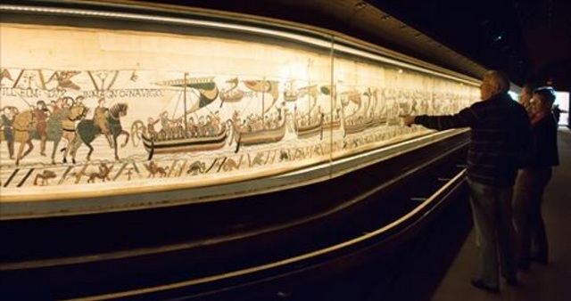Mii de persoane au încercat să obţină bilete pentru a vedea Tapiseria de la Bayeux la British Museum