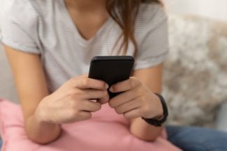 Comitetul de la Lanzarote a invitat România să nu mai utilizeze termenul de “pornografie infantilă”. Diana Tuşa propune sintagma „materiale ce conţin abuzuri sexuale asupra minorilor”