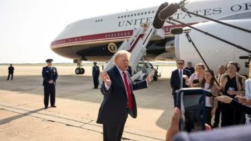 Trump apreciază că sistemul de securitate al noului Air Force One are nevoie de îmbunătăţiri şi anunţă că avionul este trimis timp de o lună la hangar, pentru ca să fie îmbunătăţit ”la maximum”