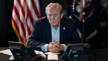 Trump urmează să se adreseze naţiunii joi seara. Potrivit unor surse, ar putea dezvălui informaţii secrete despre o presupusă interferenţă chineză în alegerile americane