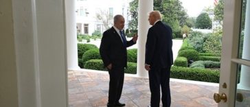 Trump îl primeşte marţi la Casa Albă pe Netanyahu, aflat în dificultate în sondaje, care vine la funeraliile lui Graham