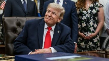 Donald Trump: Noi vom deveni gardienii strâmtorii Ormuz şi vom fi plătiţi pentru asta