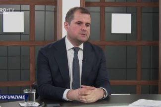 Noul premier al Republicii Moldova, Vasile Tofan, şi-ar dori să facă prima vizită în România, deşi ştie că aici situaţia politică este „un pic mai complicată” decât la Chişinău