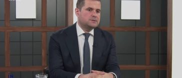 Noul premier al Republicii Moldova, Vasile Tofan, şi-ar dori să facă prima vizită în România, deşi ştie că aici situaţia politică este „un pic mai complicată” decât la Chişinău