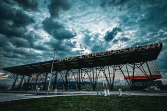 Autorităţile din Braşov anunţă ca au solicitat finanţare pentru realizarea unui tren metropolitan