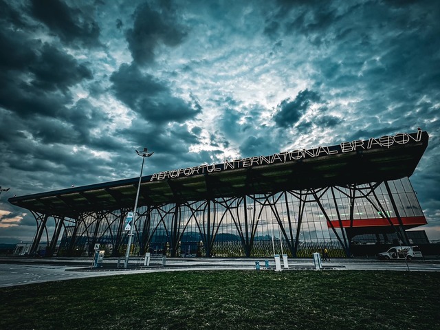 Autorităţile din Braşov anunţă ca au solicitat finanţare pentru realizarea unui tren metropolitan