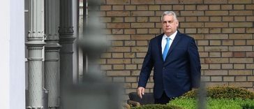 Percheziţii la centrul de date în care se află serverele Fidesz, anunţă partidul lui Orban. ”Nu a existat niciun precedent de acest fel în Ungaria din 1990, de la sfârşitul comunismului”, denunţă formaţiunea naţionalistă