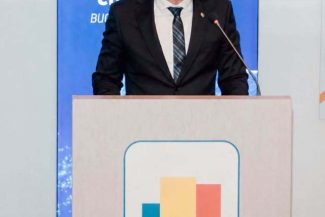 Şah: Vlad Ardeleanu, ales prim-vicepreşedinte al federaţiei europene / Nadia Comăneci şi Mihai Covaliu, invitaţi de onoare la deschiderea Adunării Generale