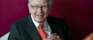 Warren Buffett: Este tot mai greu să găseşti acţiuni subevaluate într-o piaţă dominată de speculaţii
