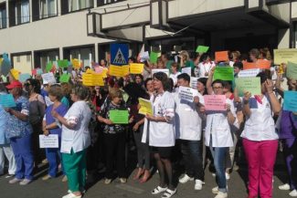 Federaţia Sanitas reclamă „presiuni asupra angajaţilor”, în contextul declanşării grevei generale în Sănătate pe termen nedeterminat, începând de marţi/ Săptămâna trecută a fost grevă de avertisment: „Nu vă lăsaţi intimidaţi!”