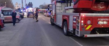 Incendiu cu degajări de fum la un centru de plasament din municipiul Paşcani / În clădire erau doar 8 angajaţi, care s-au autoevacuat / Au ars mase plastice