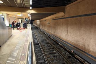 ISU Bucureşti-Ilfov: Intervenţia pentru extragerea apei acumulate în staţia de metrou Piaţa Victoriei s-a încheiat