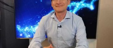 Dr. Adrian Stănescu (medic primar gerontologie şi geriatrie): Acum 20 de ani când am început activitatea în prima unitate Alzheimer din România aveam un pacient pe lună, între 50-60 de ani cu acest deficit cognitiv. Acum avem doi, trei pe săptămână